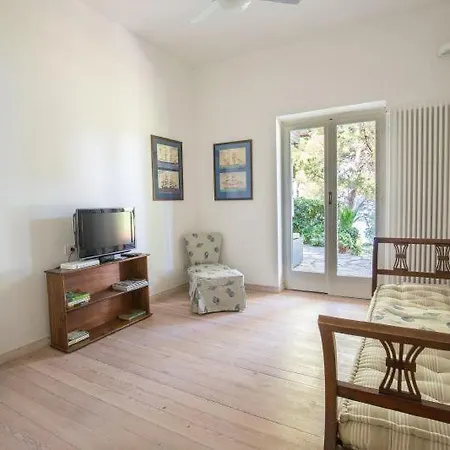 Corsanego Sleeps 7 Air Con Wifi Villa Pieve Ligure