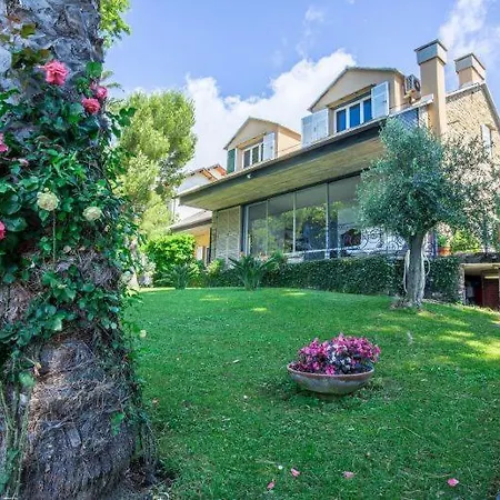 Villa Corsanego Sleeps 7 Air Con Wifi Pieve Ligure